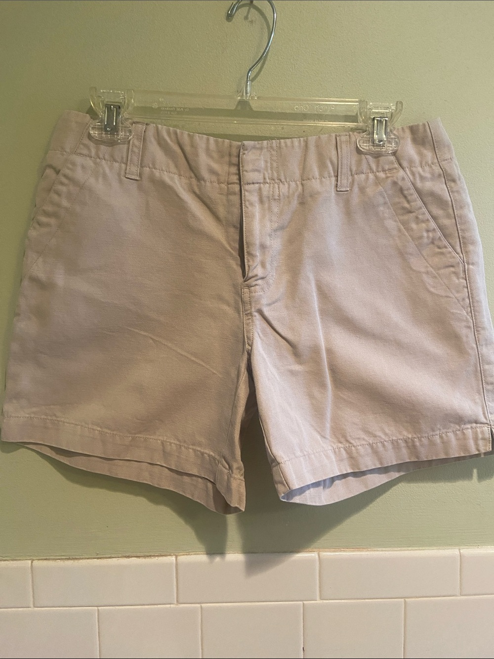 🩷GAP Khakis Women's Chino Shorts Size 4